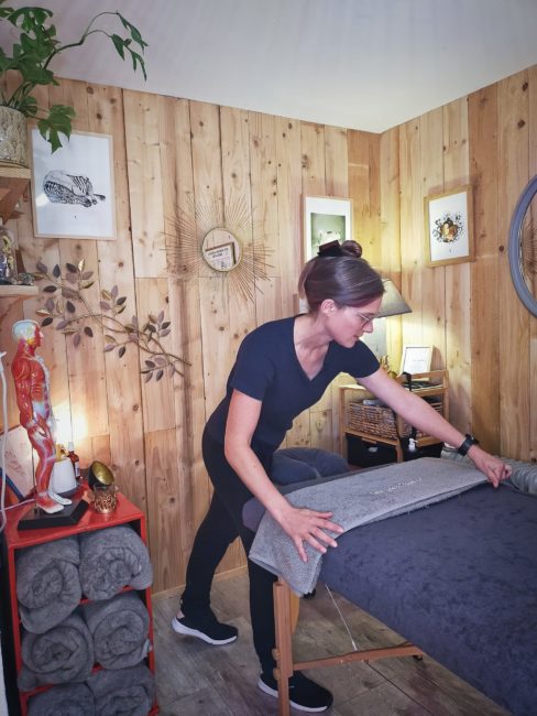 GC - mélanie dupuis phytoréflexologue et massages - ariege - préparation salon