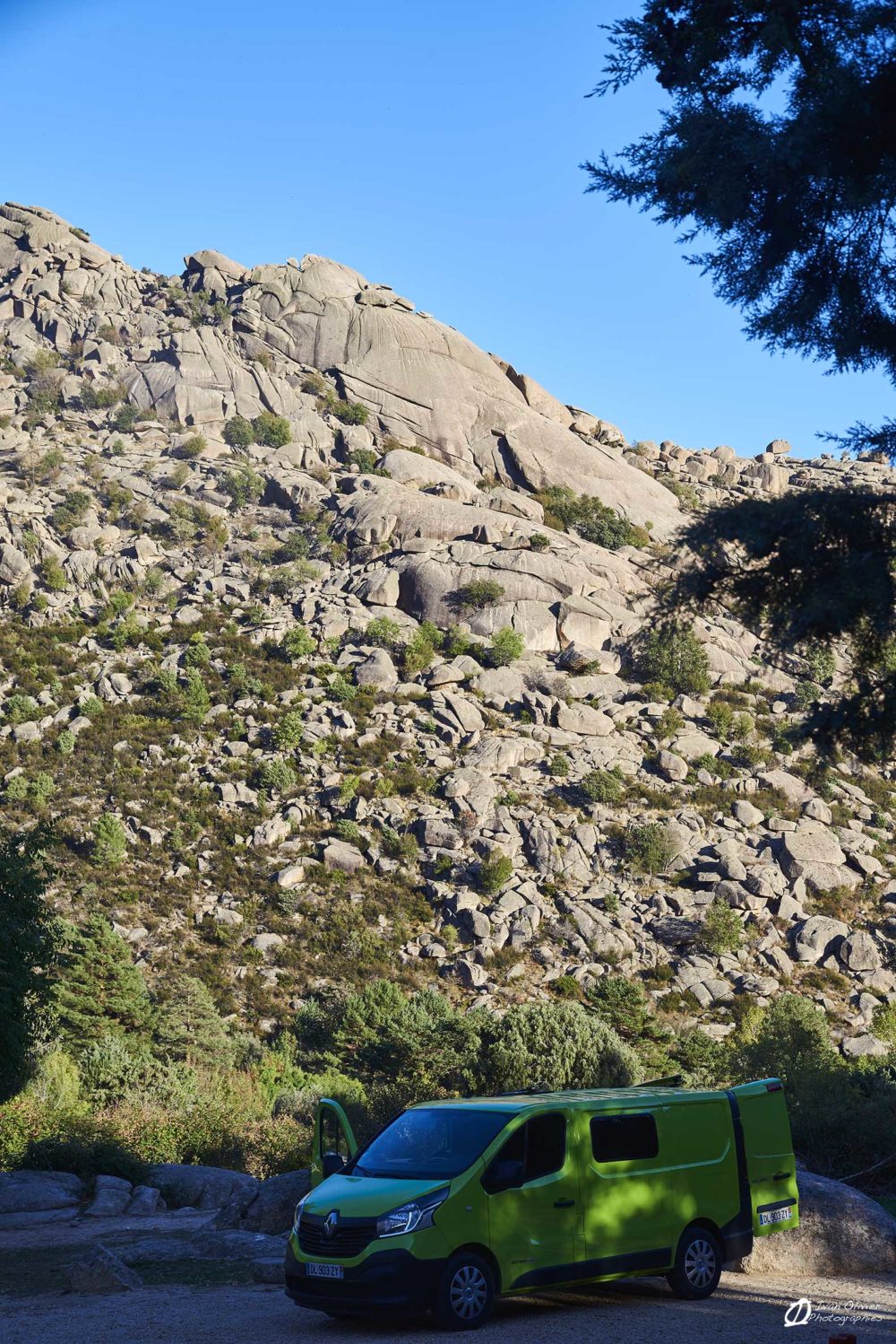 Vue sur la Tortuga depuis le camion