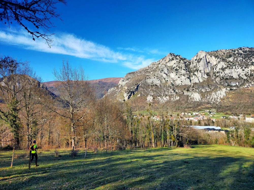 14/02/21 - Descente du sentier des artistes sur le parc de la Préhistoire