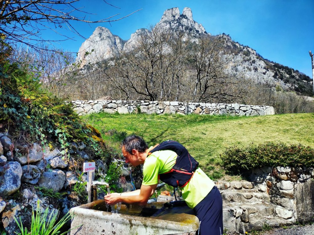 29/03/21 - Verdun, l'eau fraîche est appréciée à l'arrivée! 27°C au thermomètre de la voiture en arrivant vers 13h30