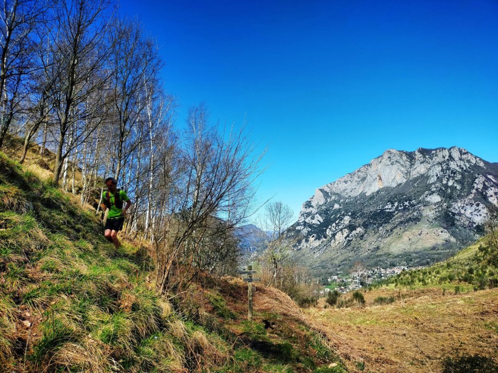 29/03/21 - On attaque le raidillon de l'Ermitage avec vue sur le Quié.