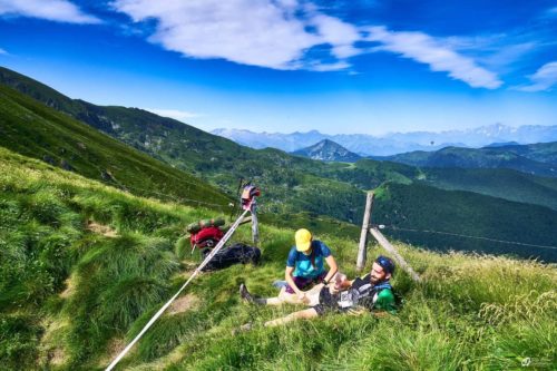 Sourires, indications de parcours et.... massages improvisés - Trail du Pic des 3 Seigneurs 2023