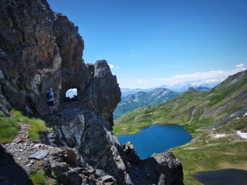 Des tunnels et des rails