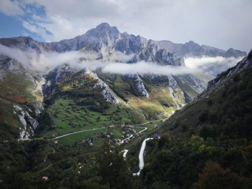 Vue sur l'ancien village de Invernales des Texu - Octobre 2022